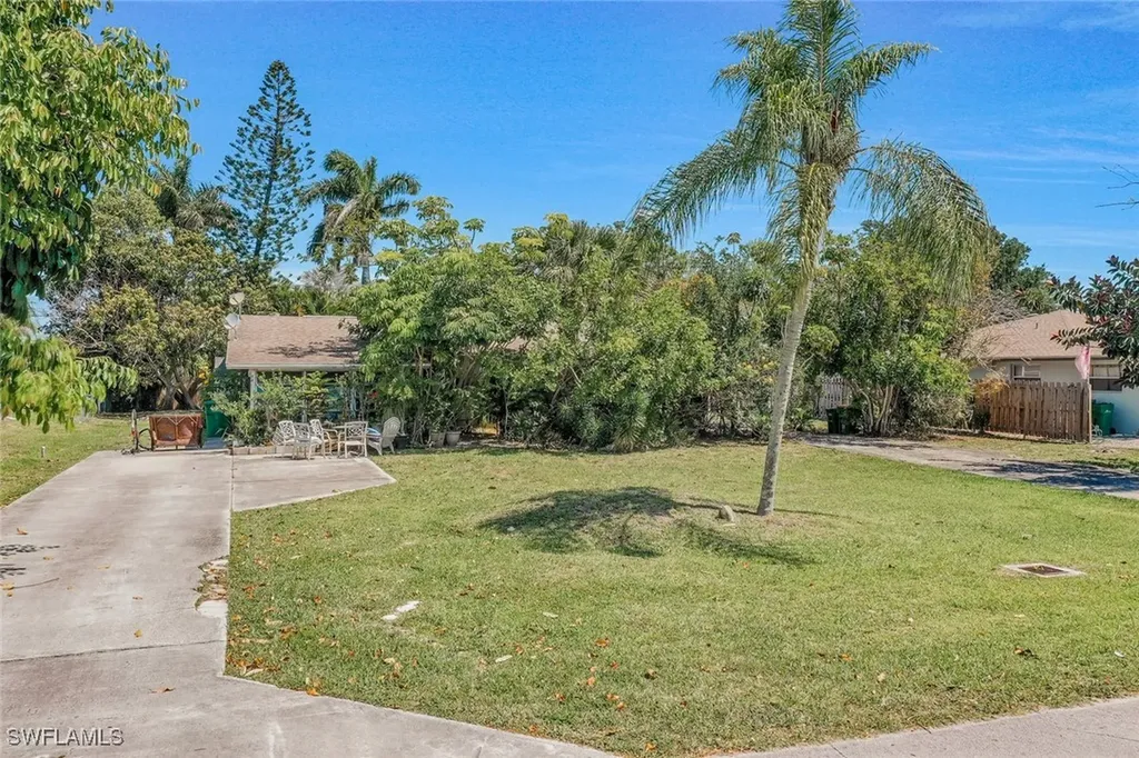 771 104th Avenue N Naples FL 34108