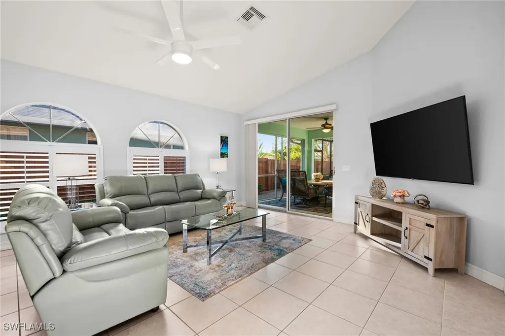 743 98th Avenue N Naples FL 34108