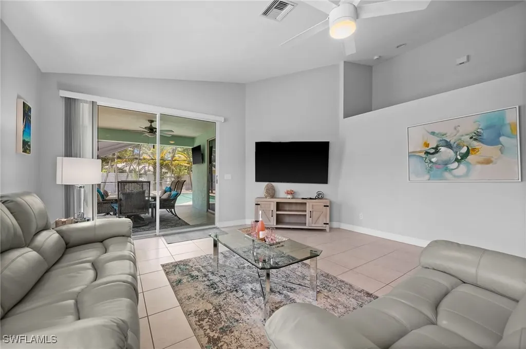 743 98th Avenue N Naples FL 34108