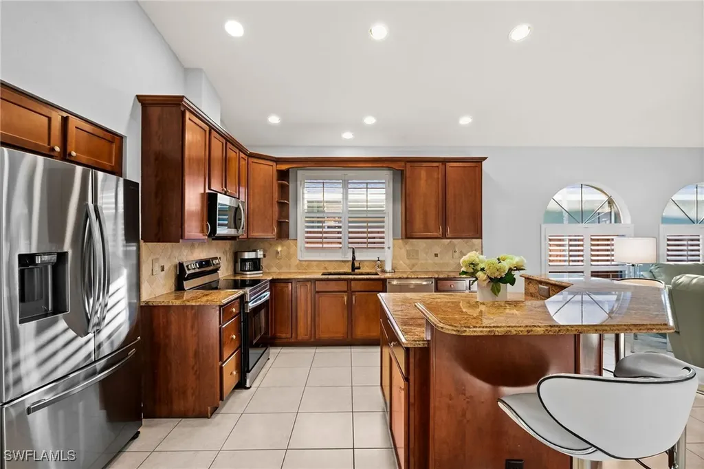 743 98th Avenue N Naples FL 34108