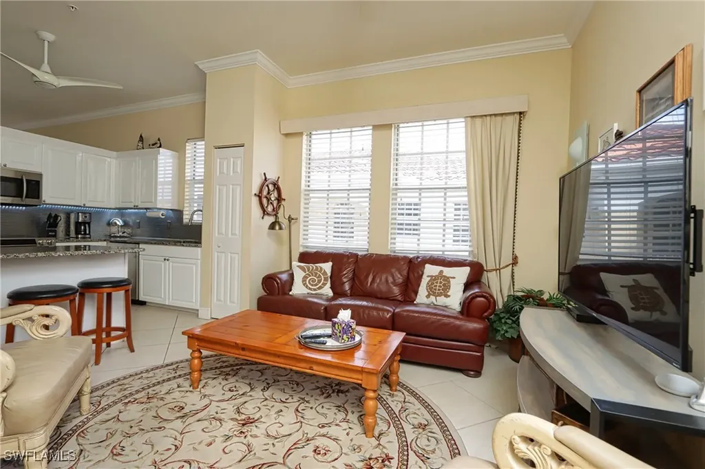 400 L Ambiance Circle Naples FL 34108