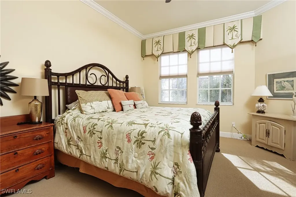 400 L Ambiance Circle Naples FL 34108