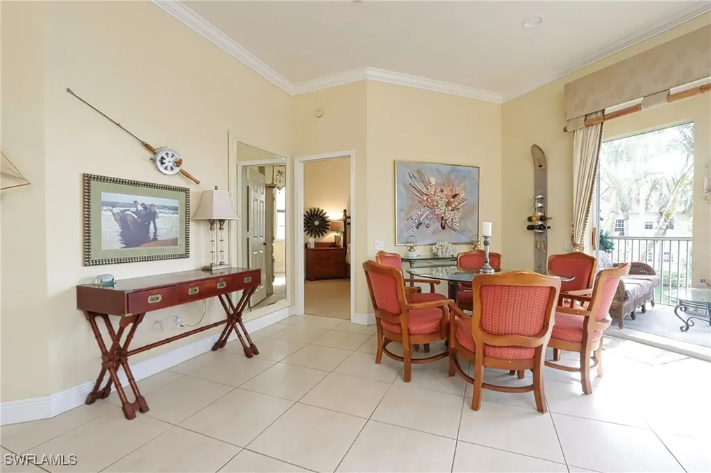 400 L Ambiance Circle Naples FL 34108