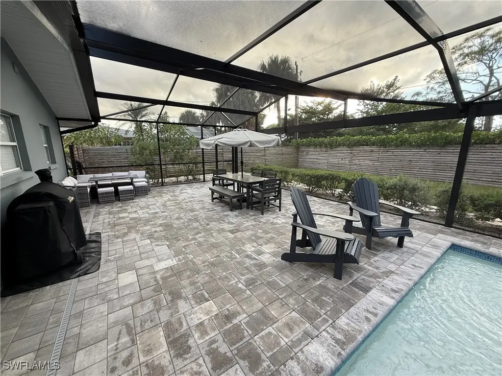 235 Cypress Way W Naples FL 34110