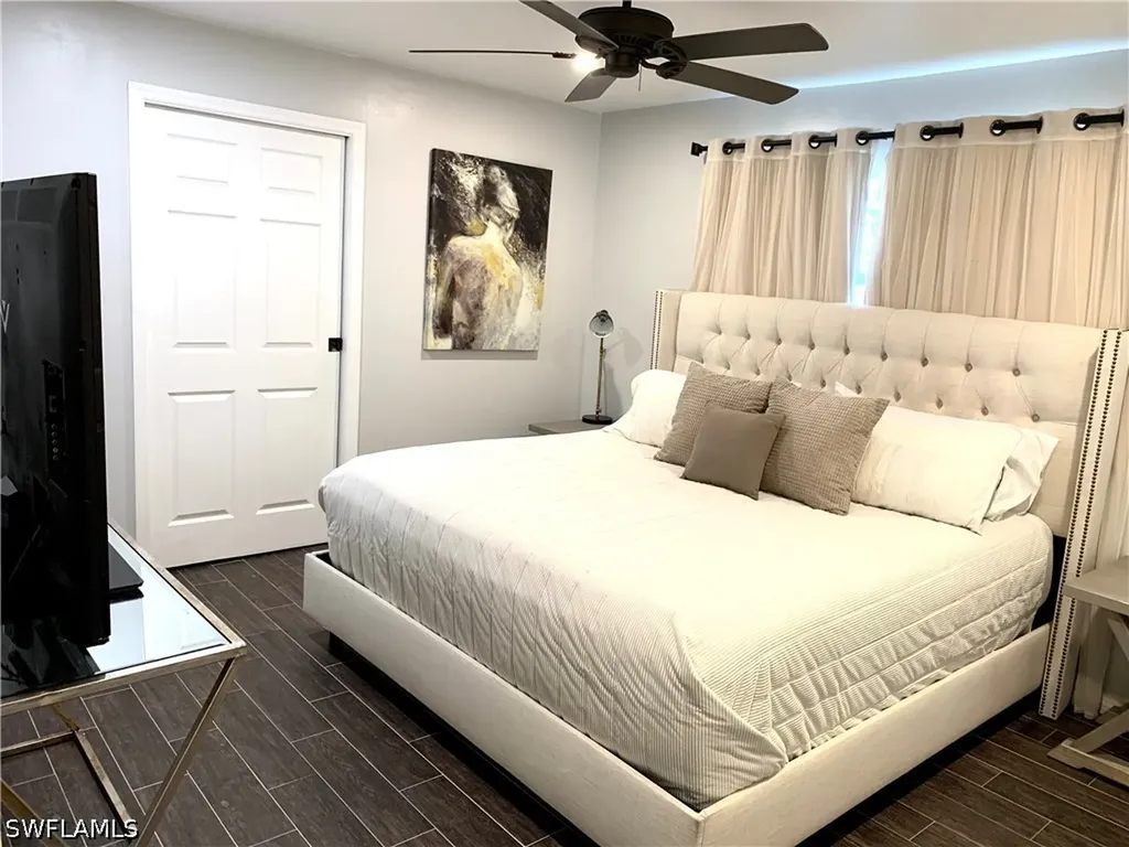 235 Cypress Way W Naples FL 34110
