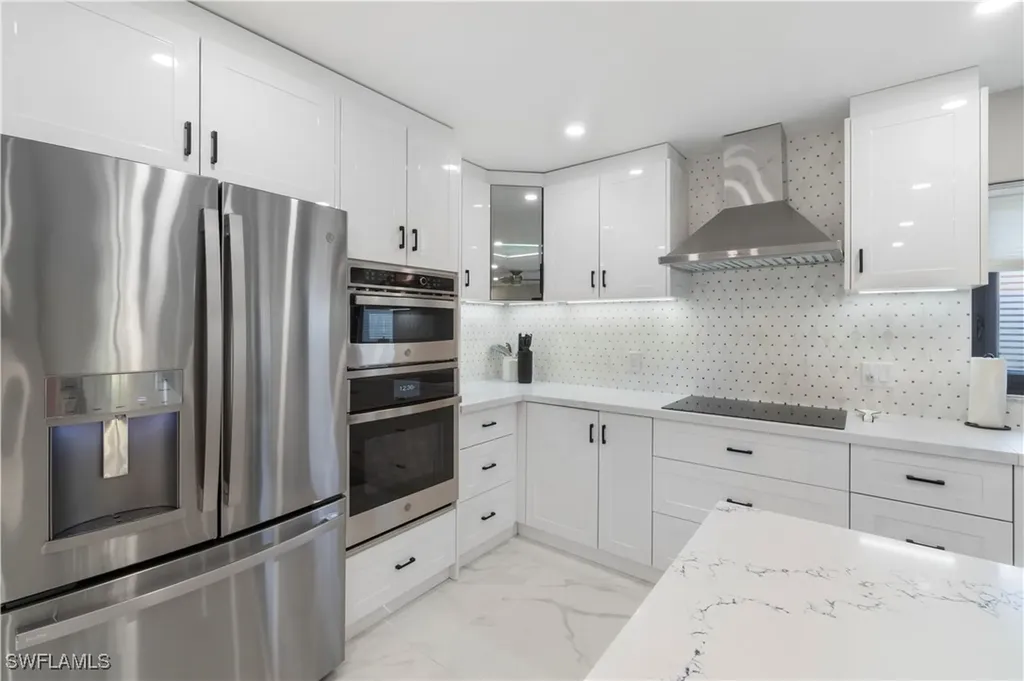 659 108th Avenue N Naples FL 34108