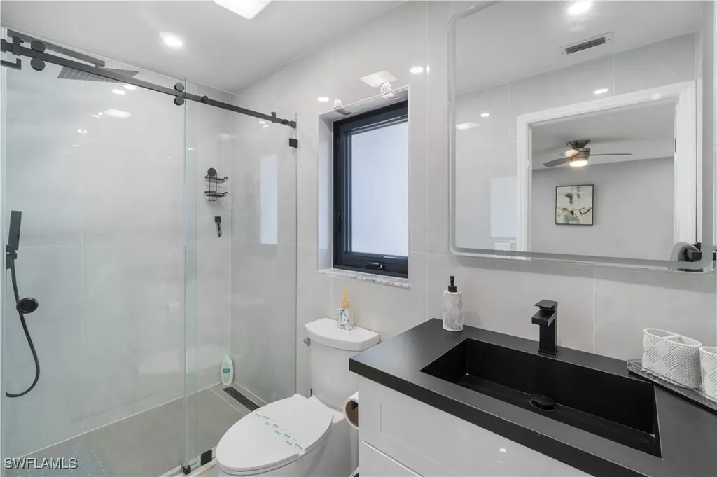 659 108th Avenue N Naples FL 34108