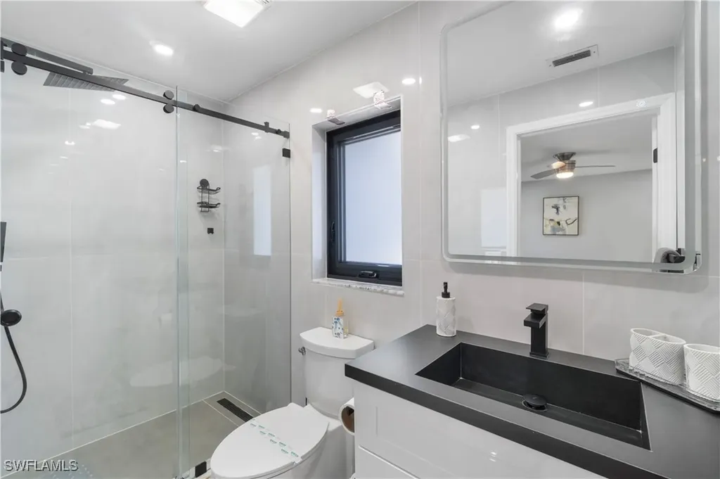 659 108th Avenue N Naples FL 34108