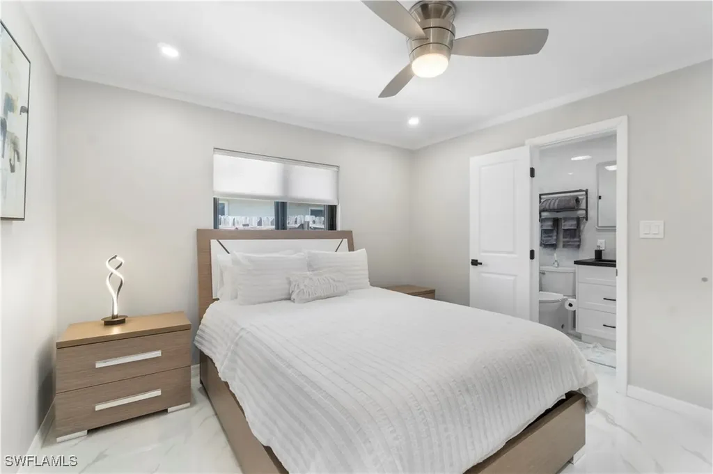 659 108th Avenue N Naples FL 34108