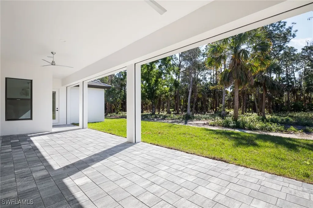 5772 Green Boulevard Naples FL 34116