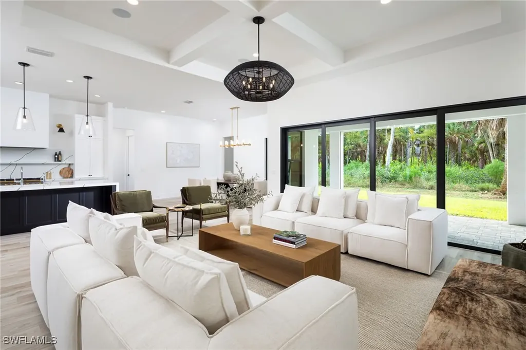 5772 Green Boulevard Naples FL 34116