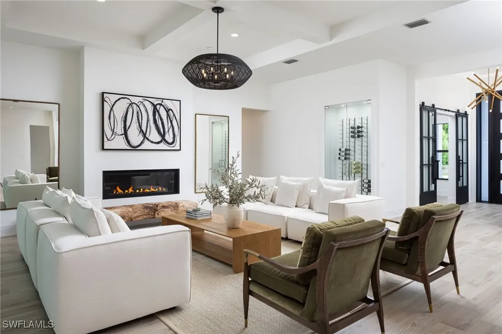 5772 Green Boulevard Naples FL 34116