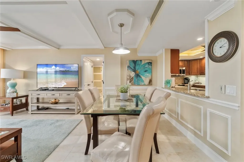 17 Bluebill Avenue Naples FL 34108