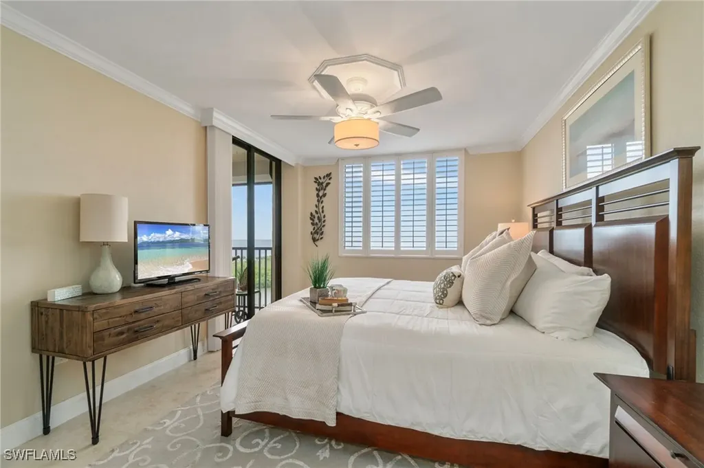 17 Bluebill Avenue Naples FL 34108