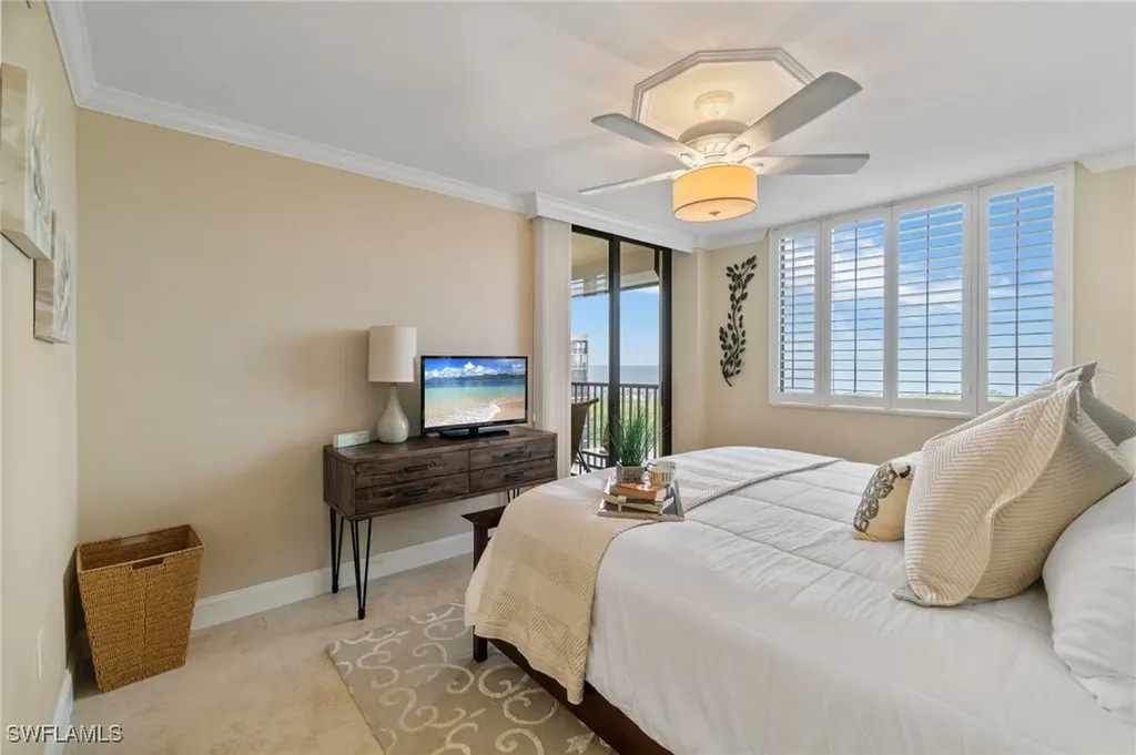 17 Bluebill Avenue Naples FL 34108