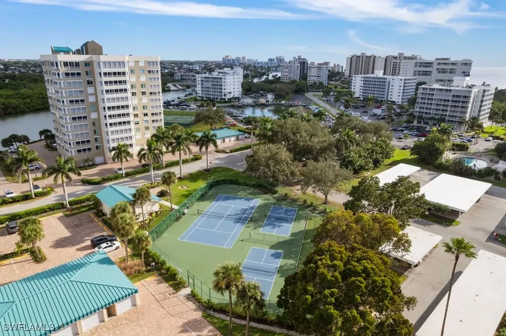 17 Bluebill Avenue Naples FL 34108