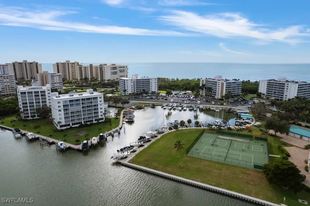 17 Bluebill Avenue Naples FL 34108