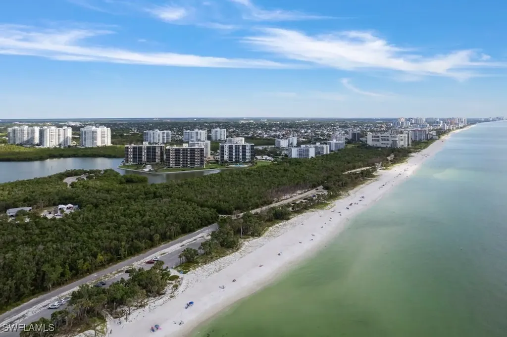 17 Bluebill Avenue Naples FL 34108
