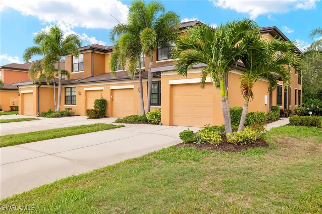 Estero FL, 3742 Pino Vista Way, Unit 4