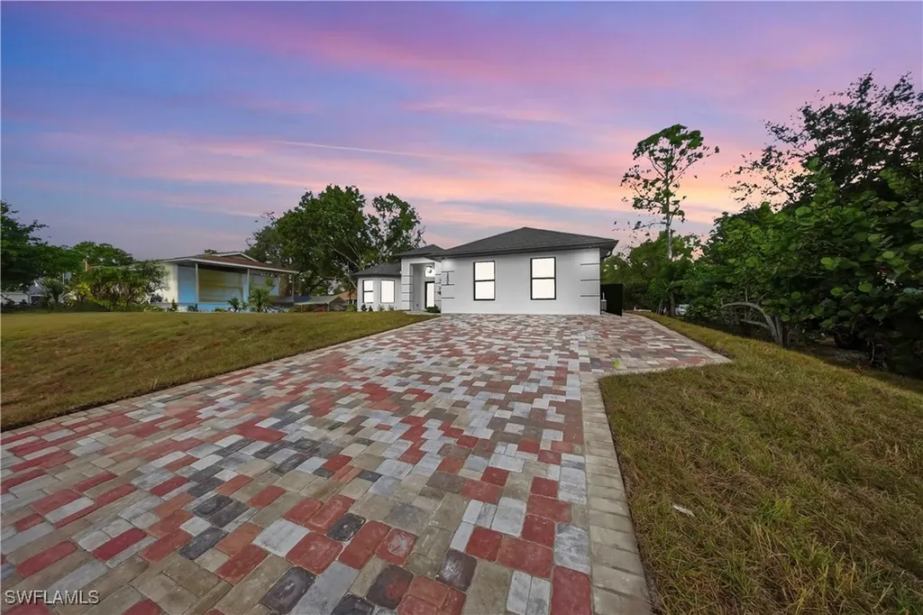 3406 25 Street SW Lehigh Acres FL 33976