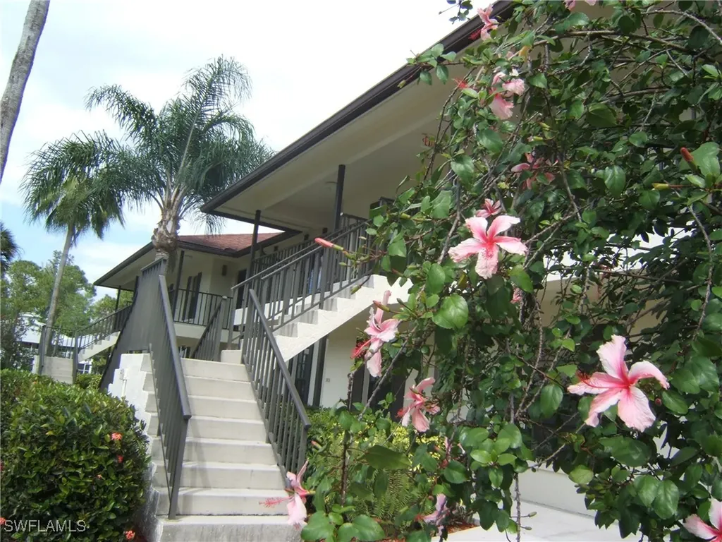 500 Misty Pines Circle Naples FL 34105