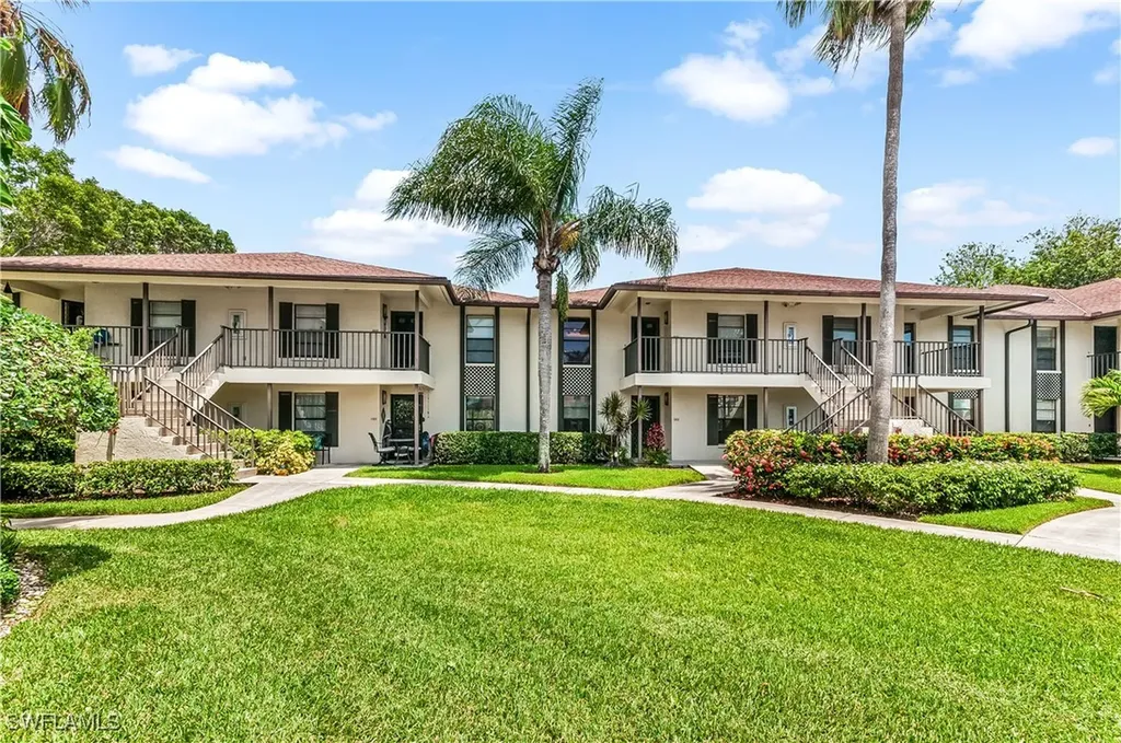500 Misty Pines Circle Naples FL 34105