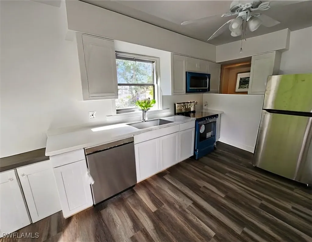 5441-5451 Oak Ridge Avenue Fort Myers Beach FL 33931