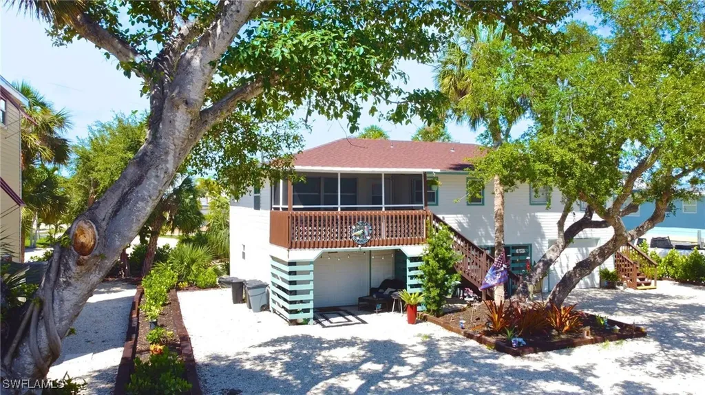5441-5451 Oak Ridge Avenue Fort Myers Beach FL 33931
