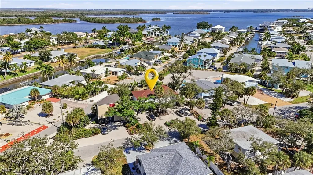 5441-5451 Oak Ridge Avenue Fort Myers Beach FL 33931