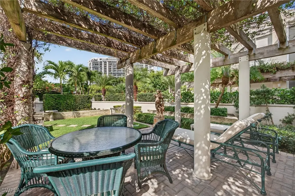 4021 Gulf Shore Boulevard N Naples FL 34103