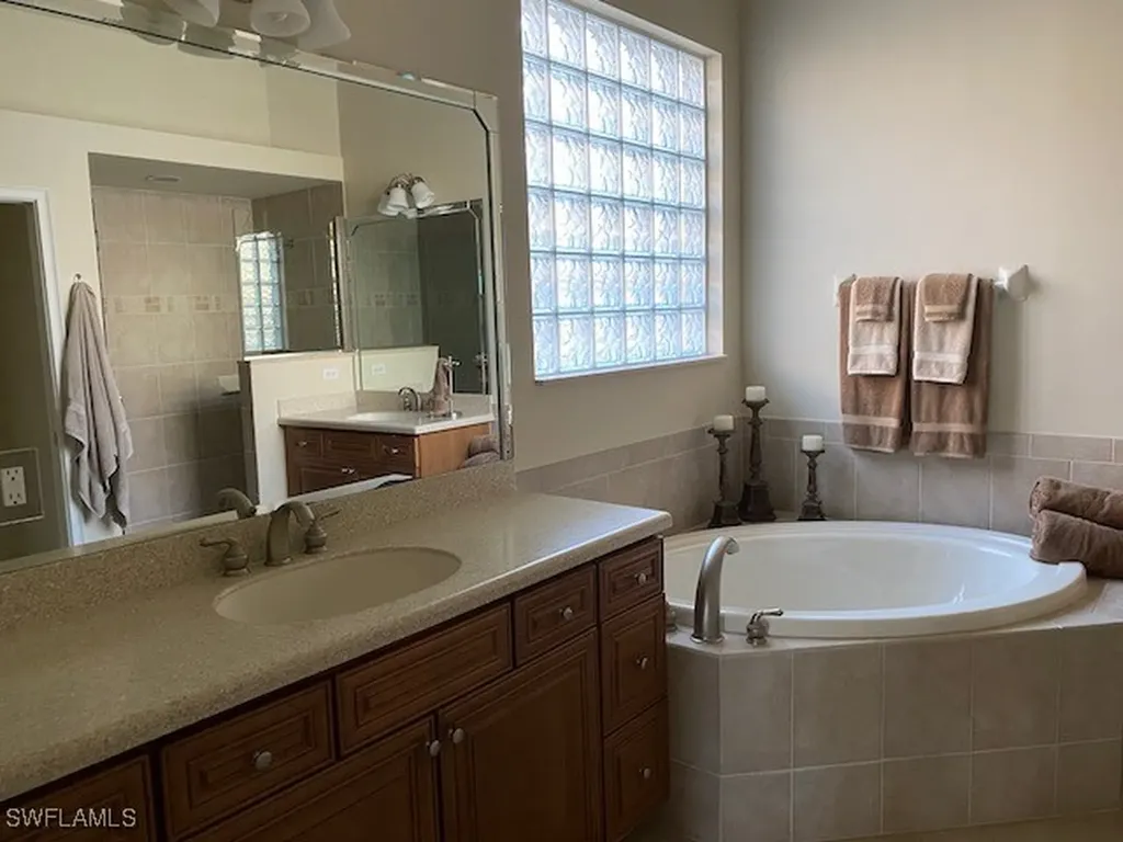 10307 Gator Bay Court Naples FL 34120