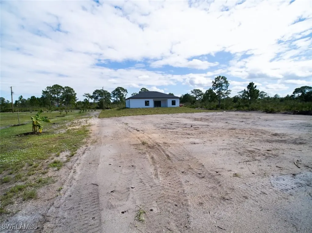 1515 Cortez Avenue Lehigh Acres FL 33972