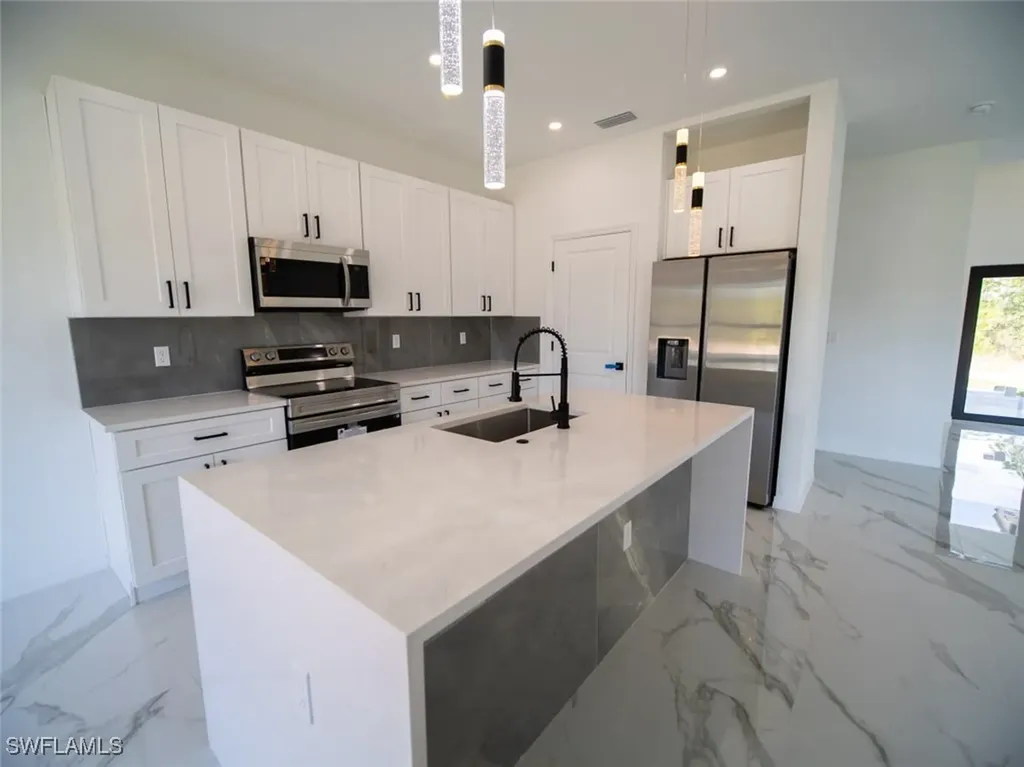 1515 Cortez Avenue Lehigh Acres FL 33972