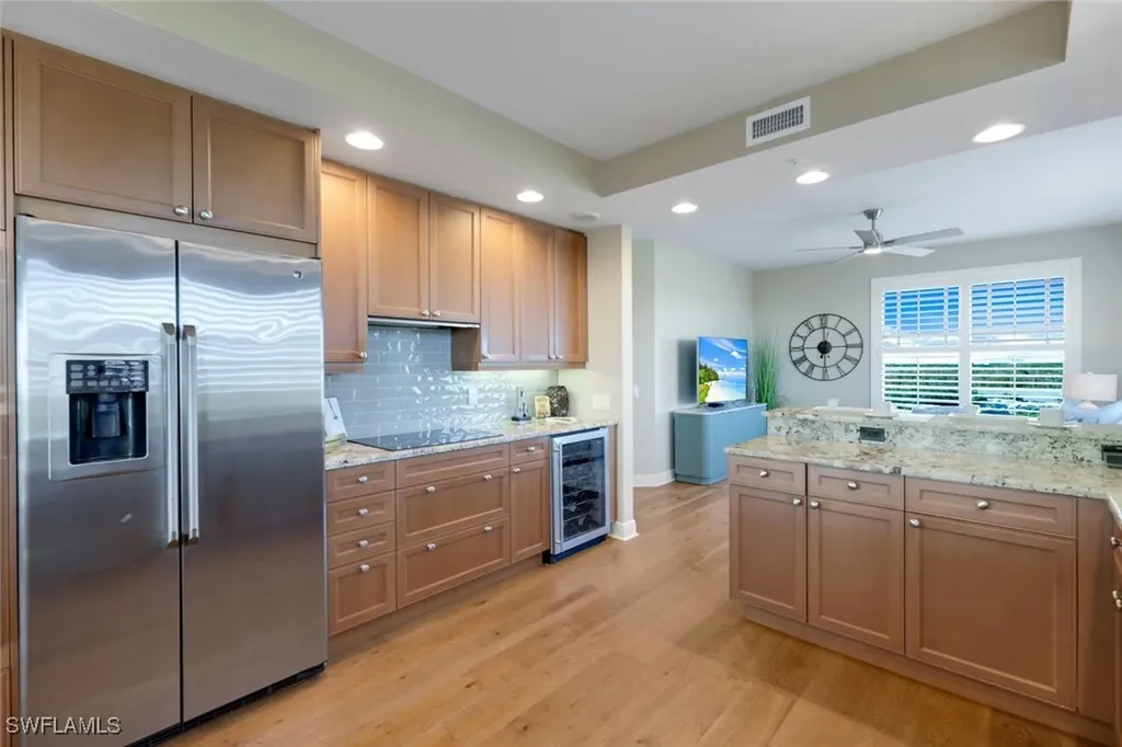 455 Cove Tower Drive Naples FL 34110