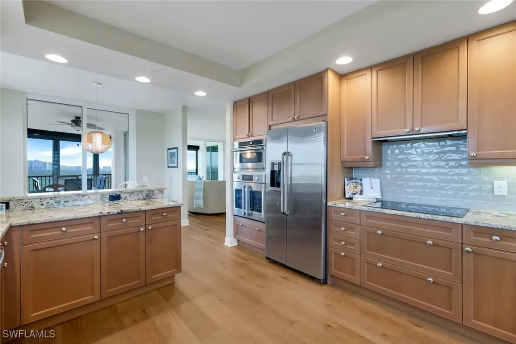 455 Cove Tower Drive Naples FL 34110