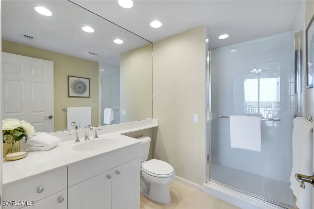 455 Cove Tower Drive Naples FL 34110