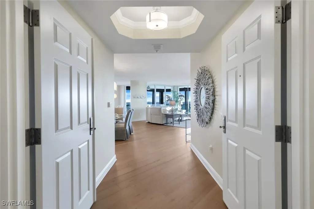 455 Cove Tower Drive Naples FL 34110