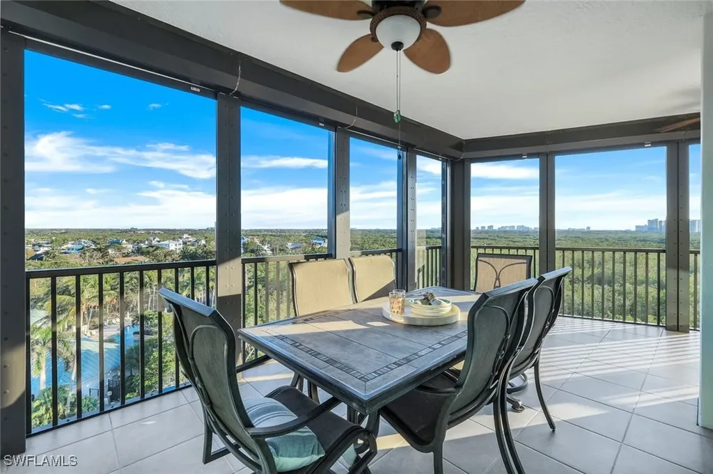 455 Cove Tower Drive Naples FL 34110