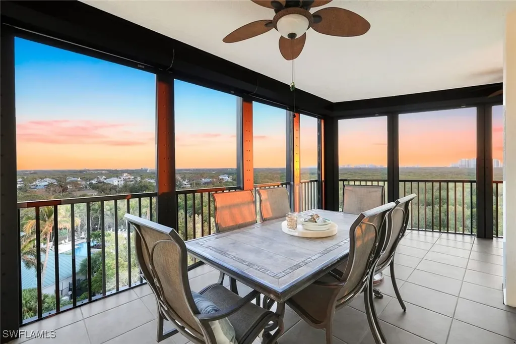 455 Cove Tower Drive Naples FL 34110