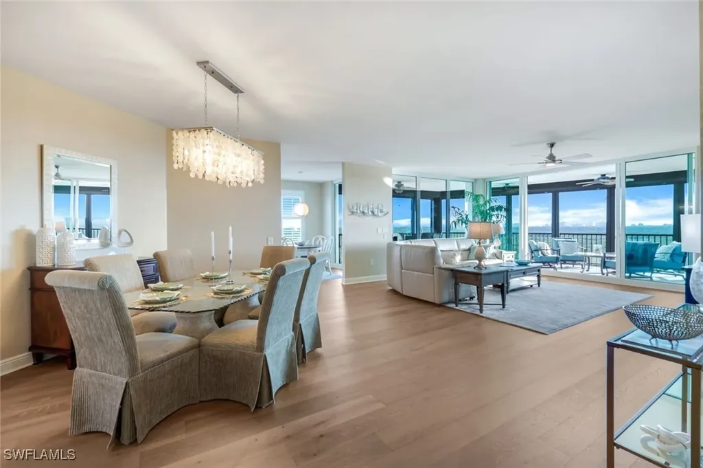 455 Cove Tower Drive Naples FL 34110