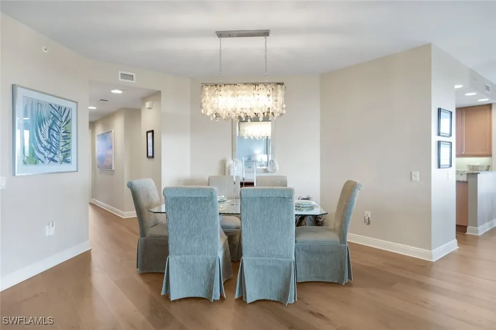 455 Cove Tower Drive Naples FL 34110