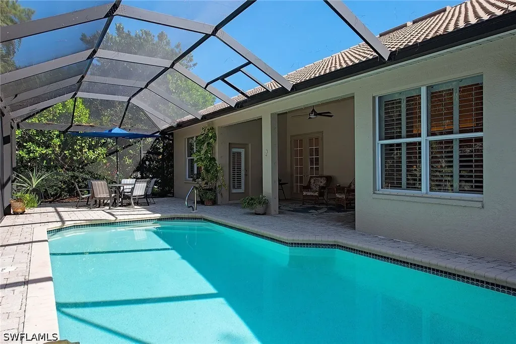 6572 Chestnut Circle Naples FL 34109