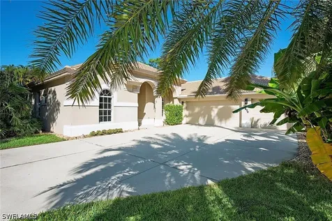 6572 Chestnut Circle Naples FL 34109