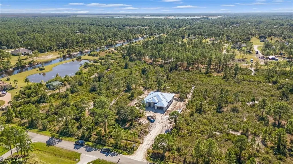 3832 52nd Avenue NE Naples FL 34120