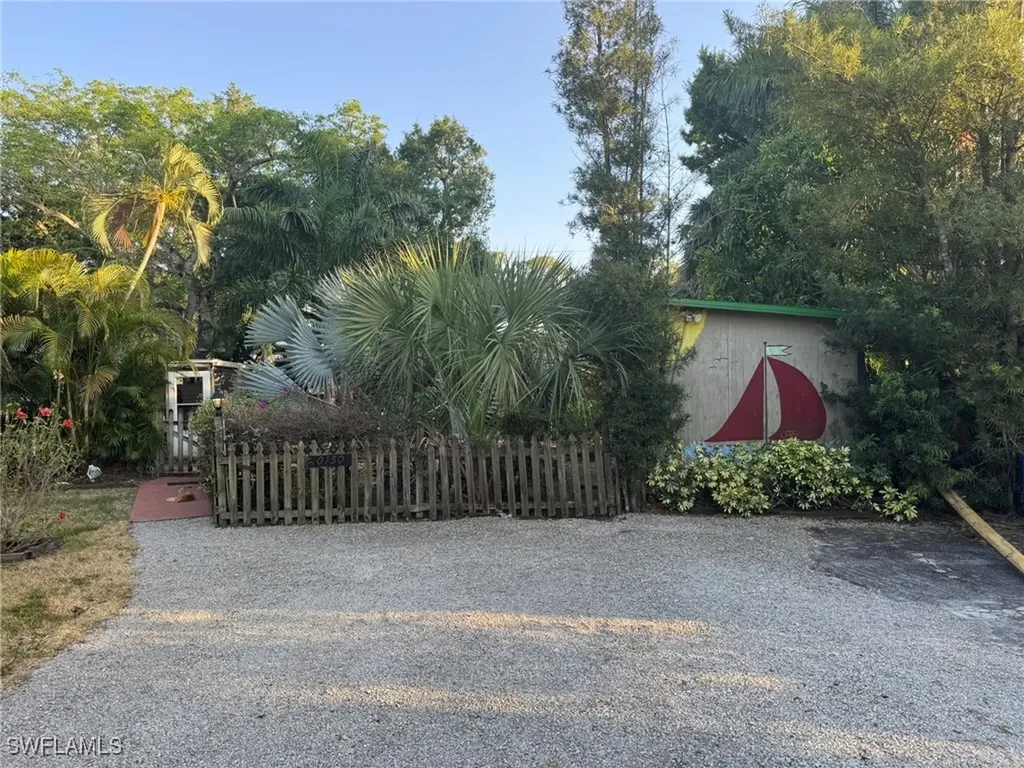 10150 Georgia Street Bonita Springs FL 34135