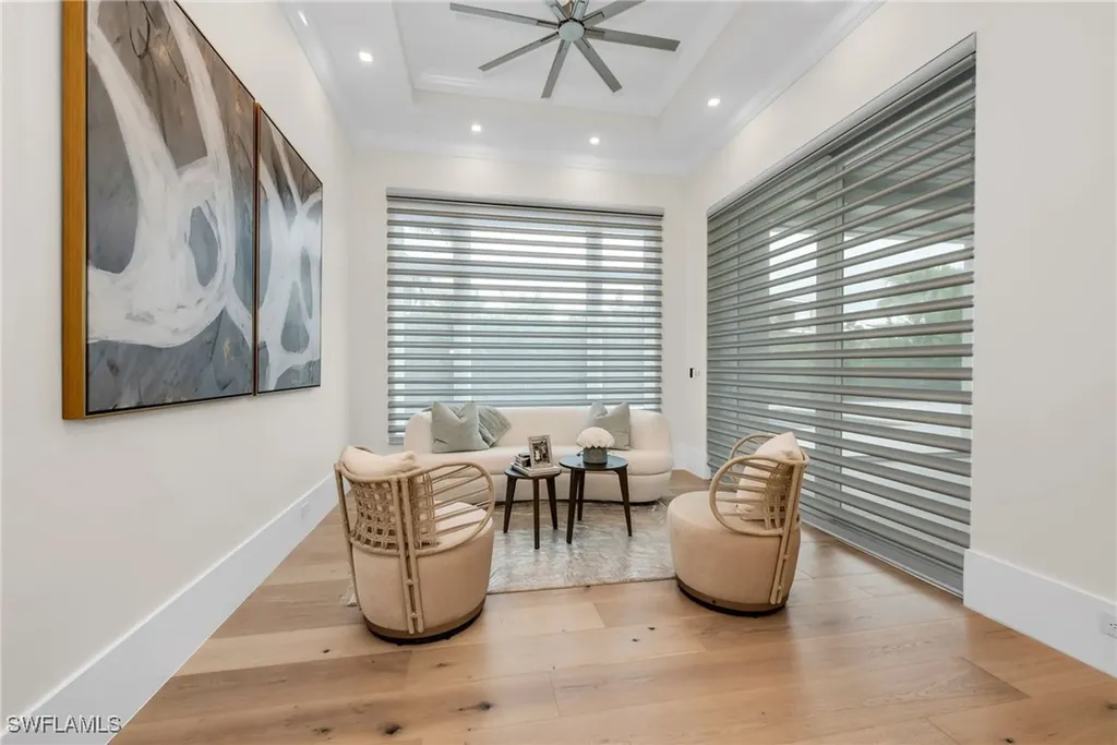 3190 Crayton Road Naples FL 34103