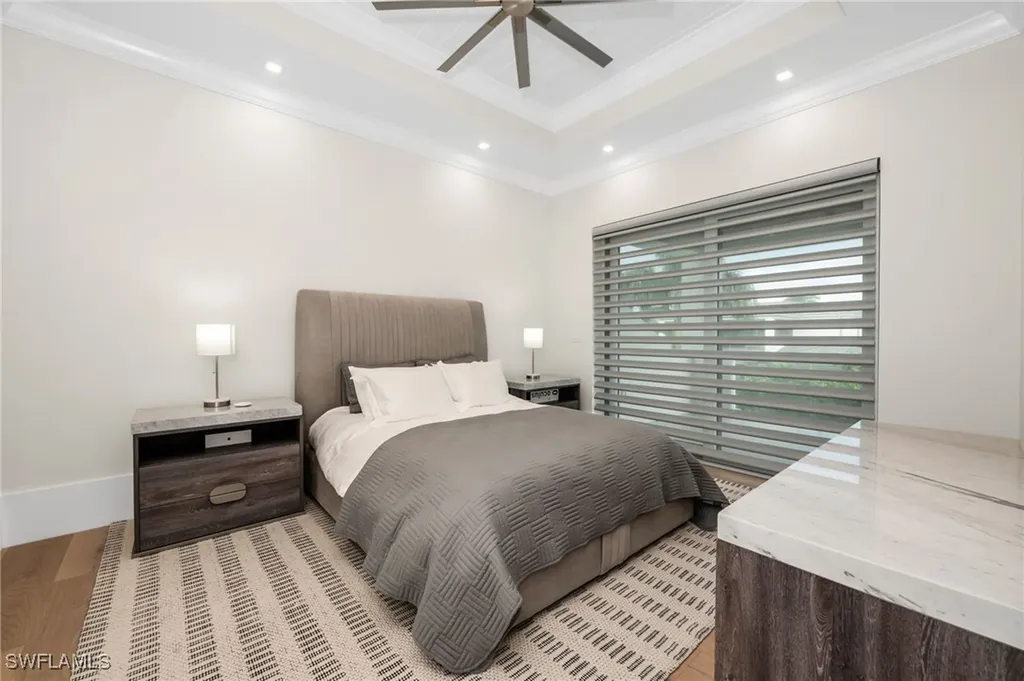 3190 Crayton Road Naples FL 34103