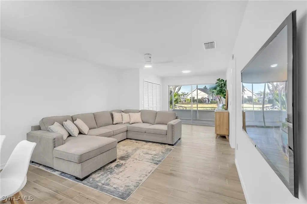 1348 Myerlee Gardens Avenue Fort Myers FL 33919