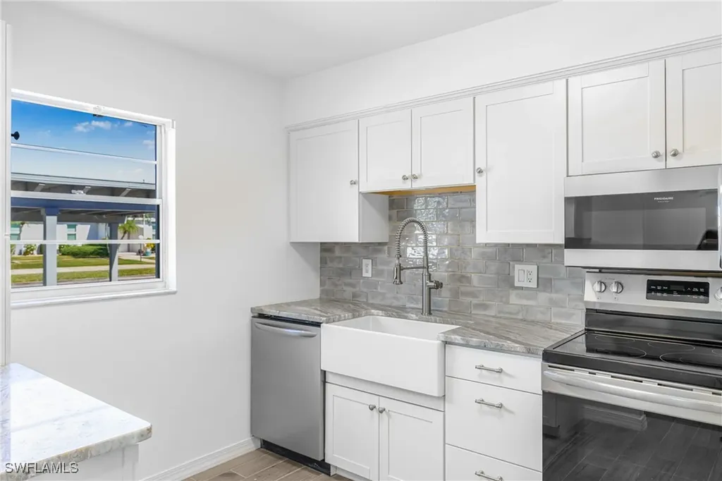 1348 Myerlee Gardens Avenue Fort Myers FL 33919