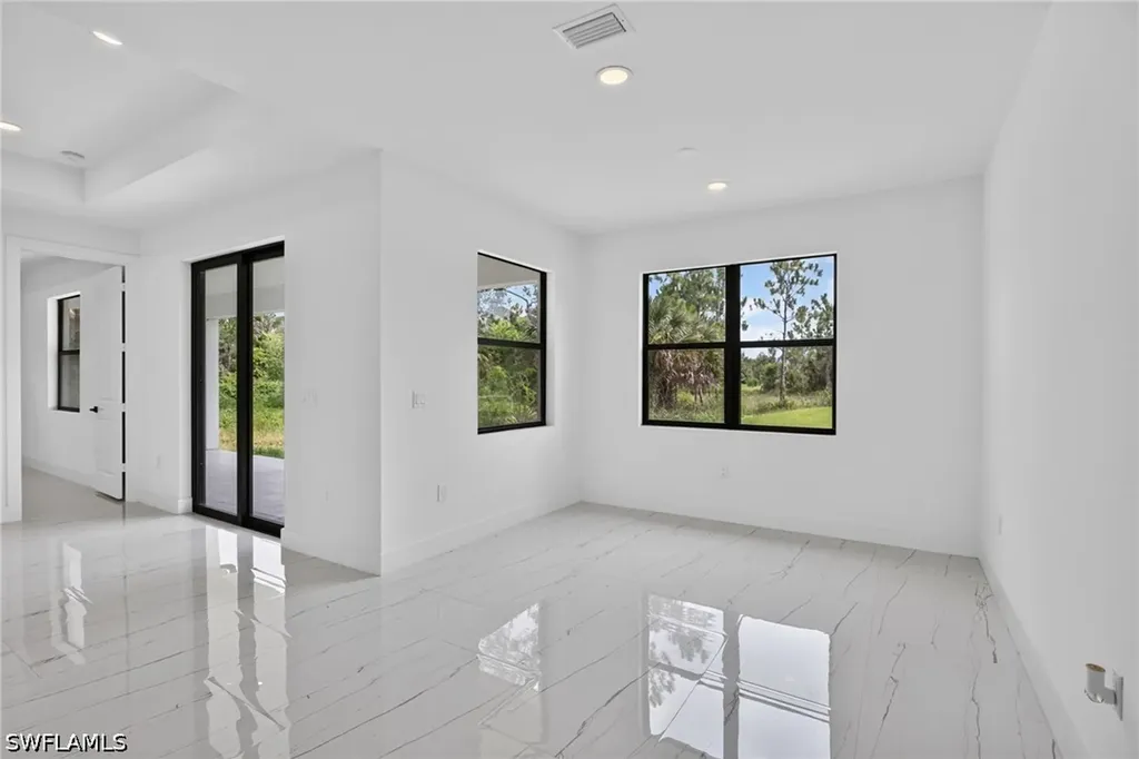 3434 27th Avenue NE Naples FL 34120